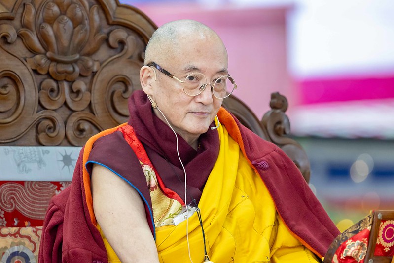 རྒྱལ་ཡོངས་བཀའ་བརྒྱུད་སྨོན་ལམ་ཆེན་མོ་ཐེངས་ ༣༩ པའི་སྔོན་འགྲོ་གསུང་ཆོས་ཉིན་གསུམ་པ། 