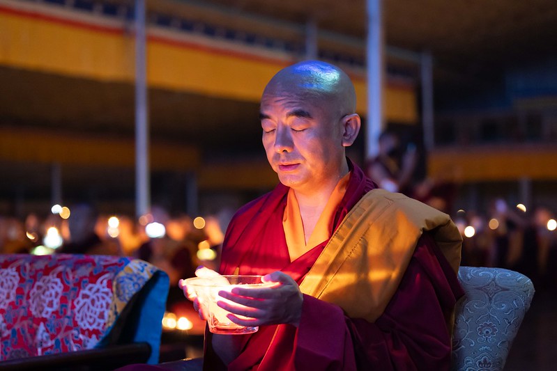 རྒྱལ་ཡོངས་བཀའ་བརྒྱུད་སྨོན་ཆེན་མོ་ཐེངས་སོ་དགུ་པའི་ཉིན་མཐའ་མའི་མཛད་རིམ་མར་མེ་སྨོན་ལམ་སྐོར། 